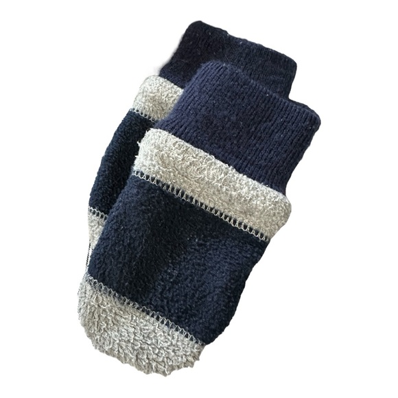 Bundle of kids knit tassel hat and fleece mittens. Size Small - Picture 2 of 3